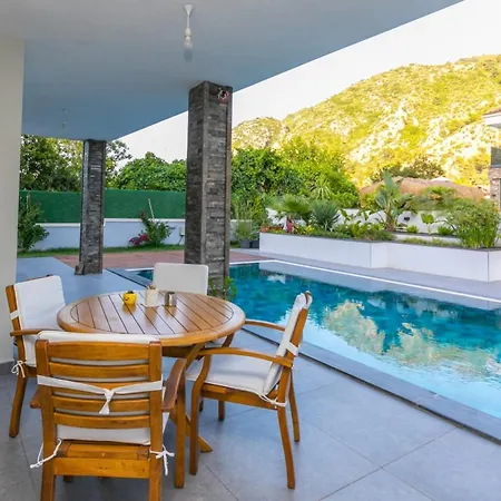 Villa Palmiye Icmeler Daily Weekly Rentals